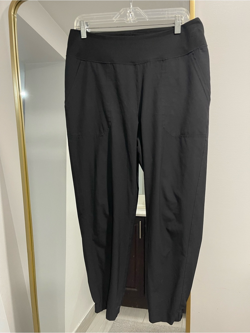 Patagonia Happy Hike Studio Pants Black Pull-On Hiking Travel Joggers medium - Picture 3 of 9